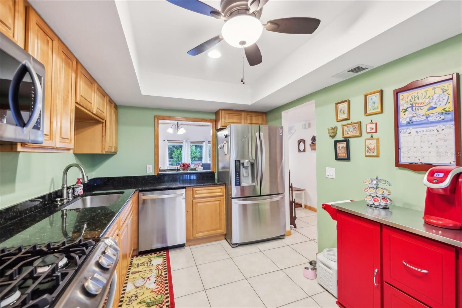 702 Glasgow Ct Property Photo 11