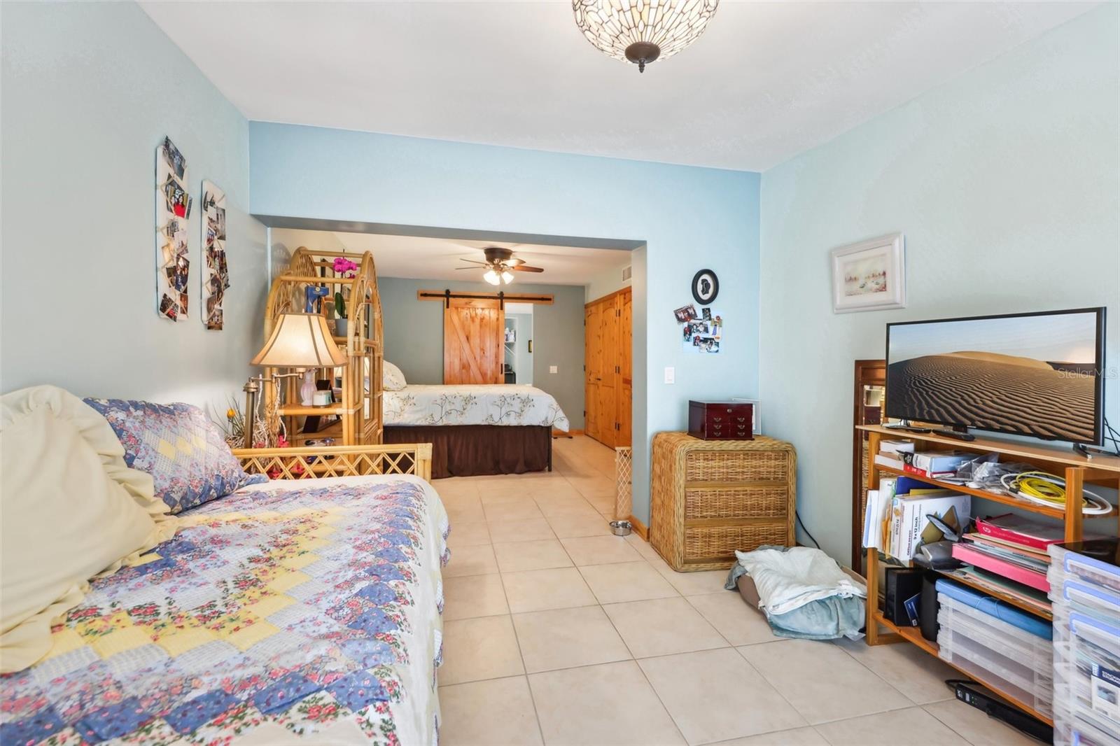 702 Glasgow Ct Property Photo 18