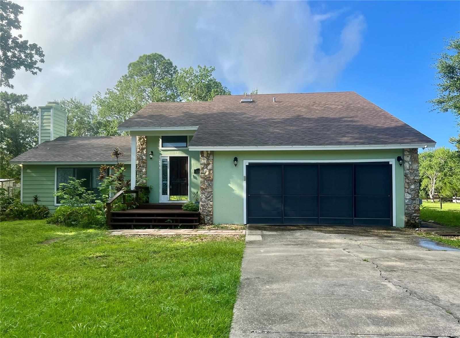 21343 Reindeer Rd Property Photo 1