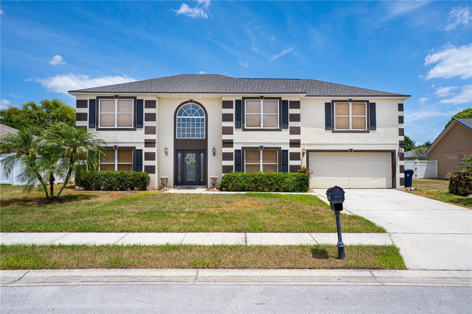 114 Shaddock Dr Property Photo