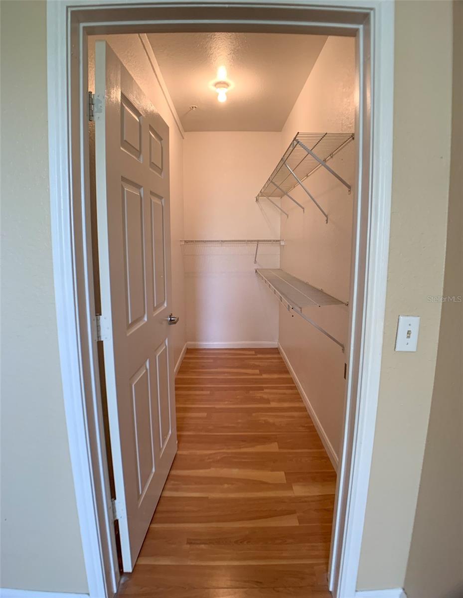 860 N Orange Ave #428 Property Photo 7