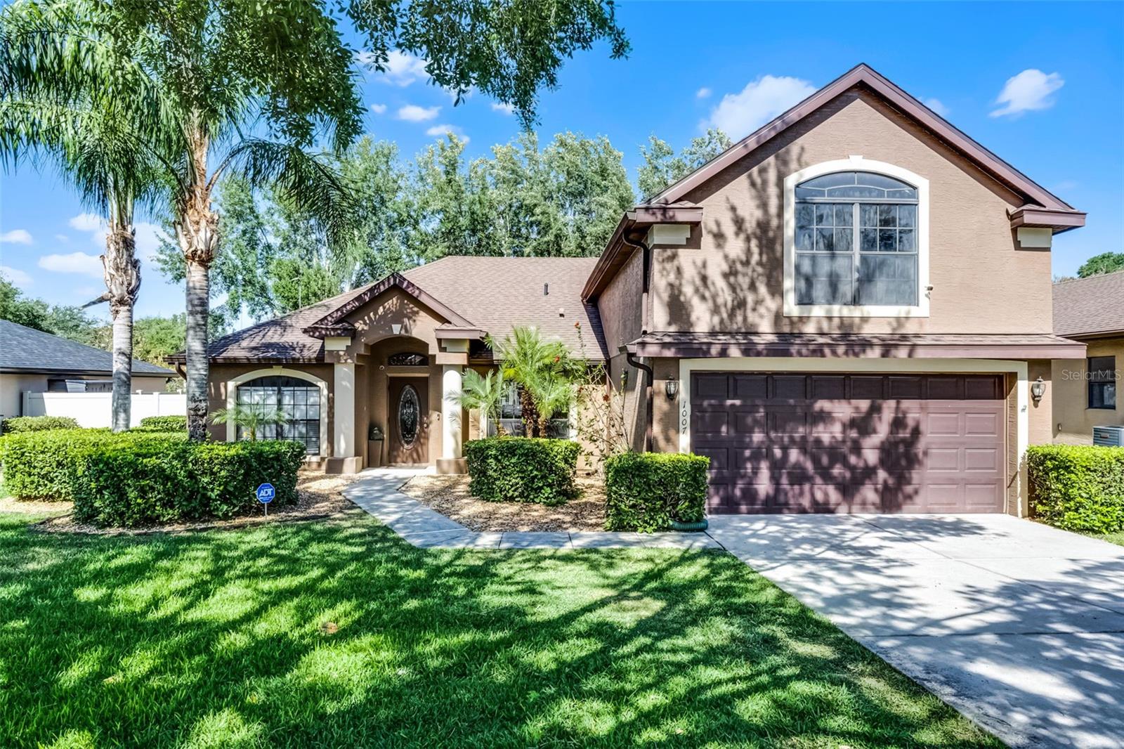 1007 GOLF VIEW ESTATES DR Property Photo 1