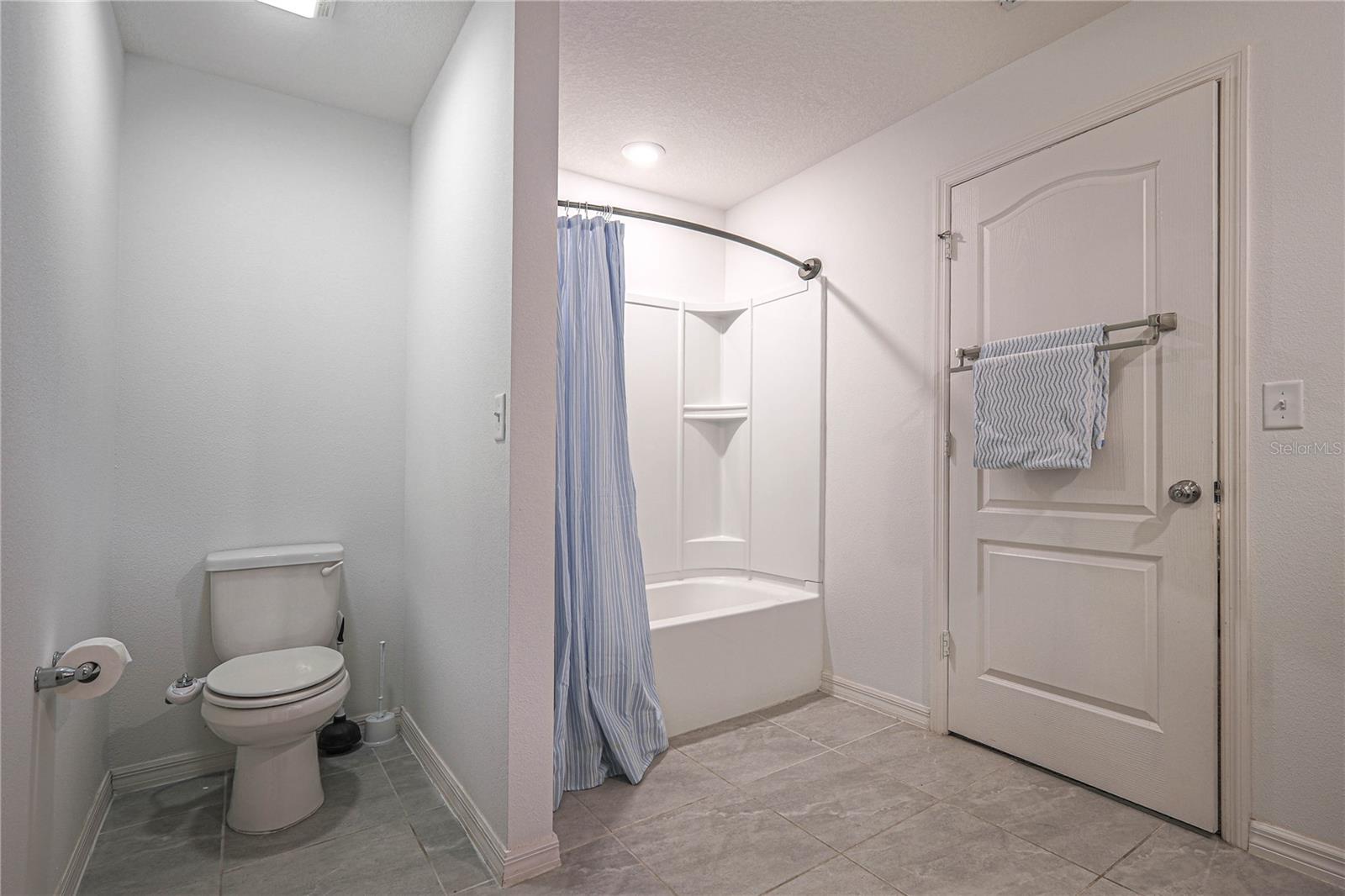 543 Nardello Dr Property Photo 13