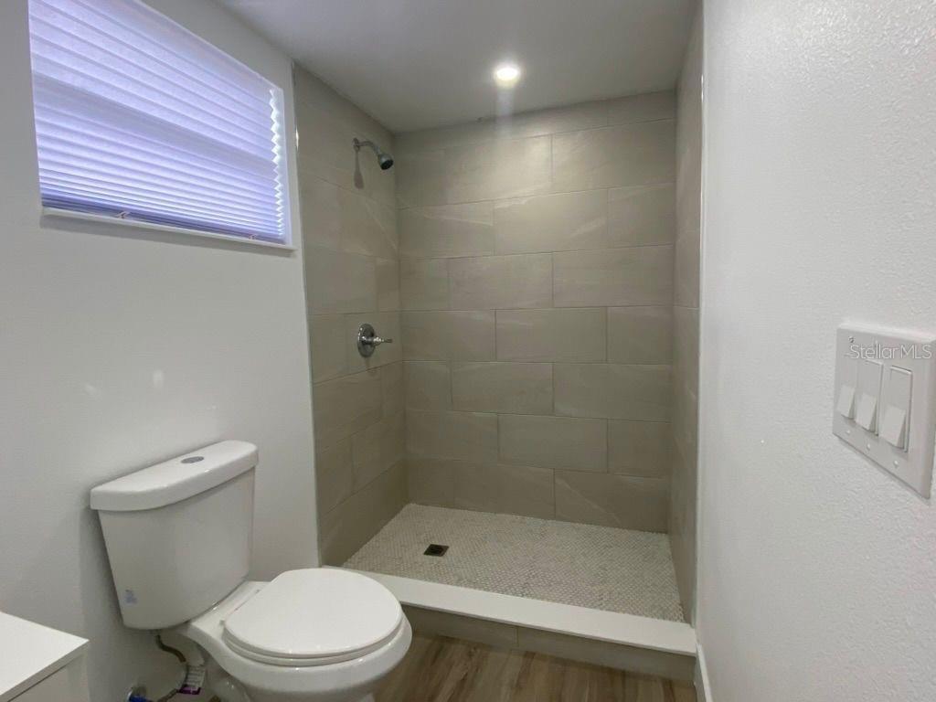 22011 Catherine Ave Property Photo 17