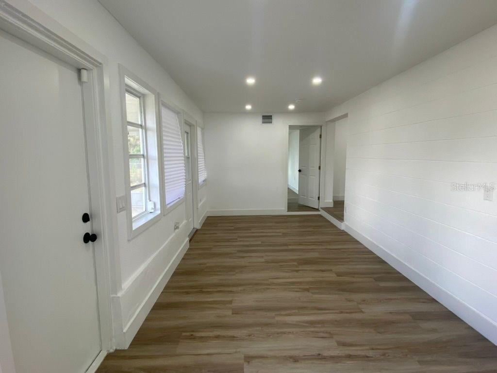 22011 Catherine Ave Property Photo 27