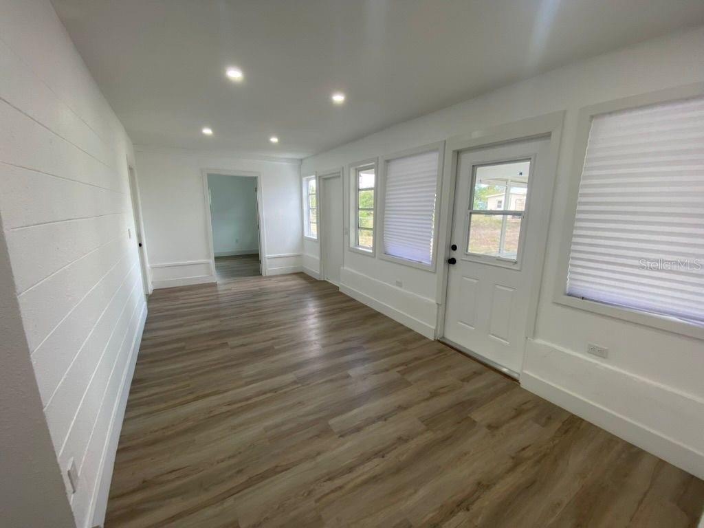 22011 Catherine Ave Property Photo 28