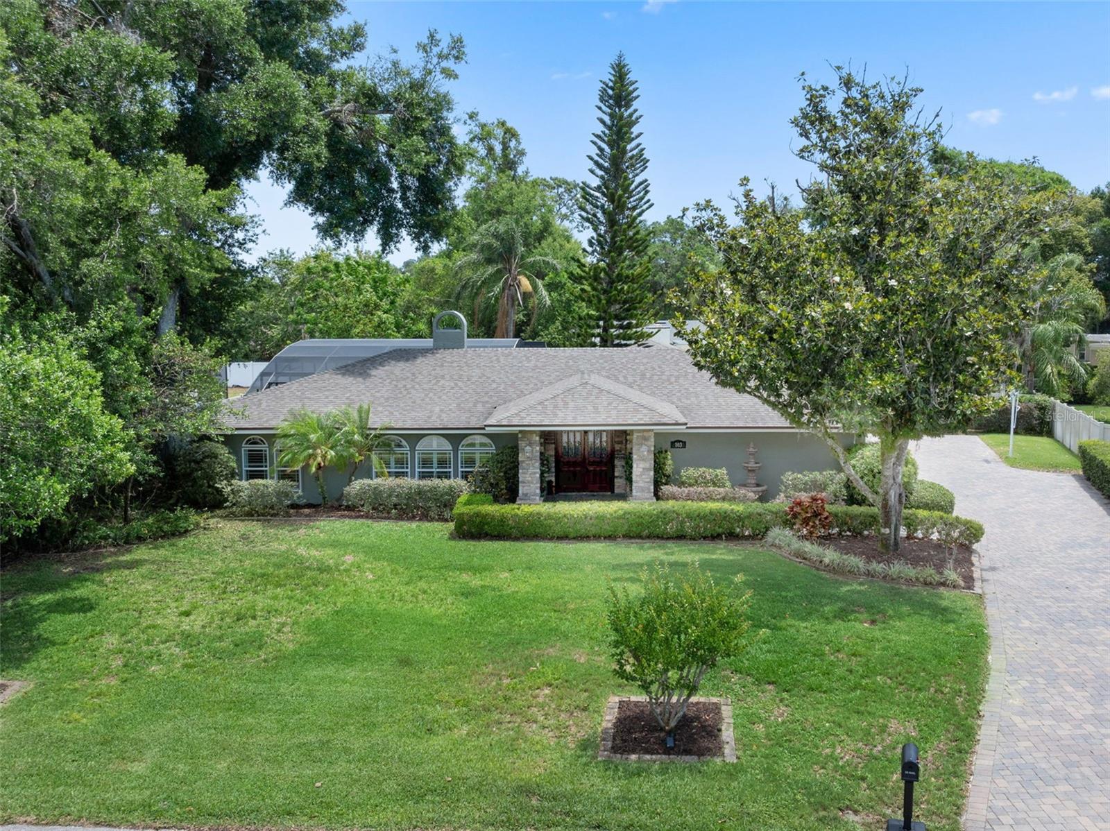 103 Greenleaf Ln Property Photo