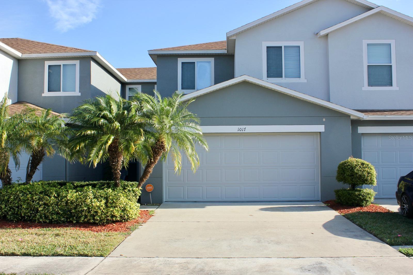 1017 Chalcedony St Property Photo