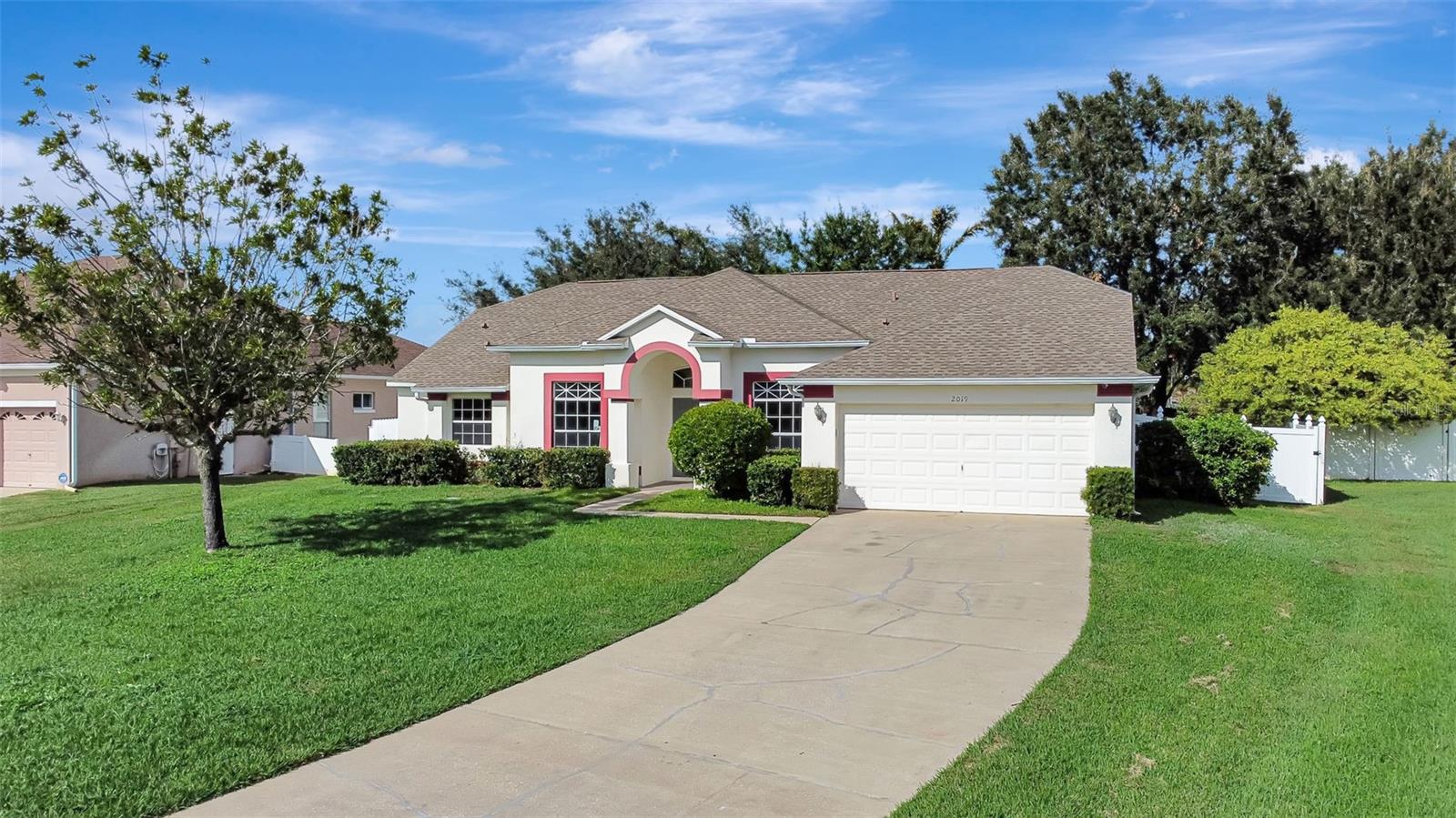 2019 Wintermere Pointe Dr Property Photo 1