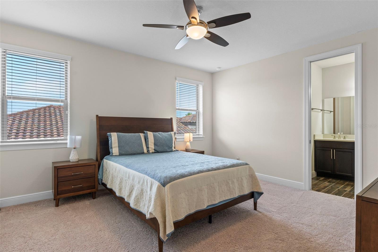 10819 Savona Way Property Photo 30