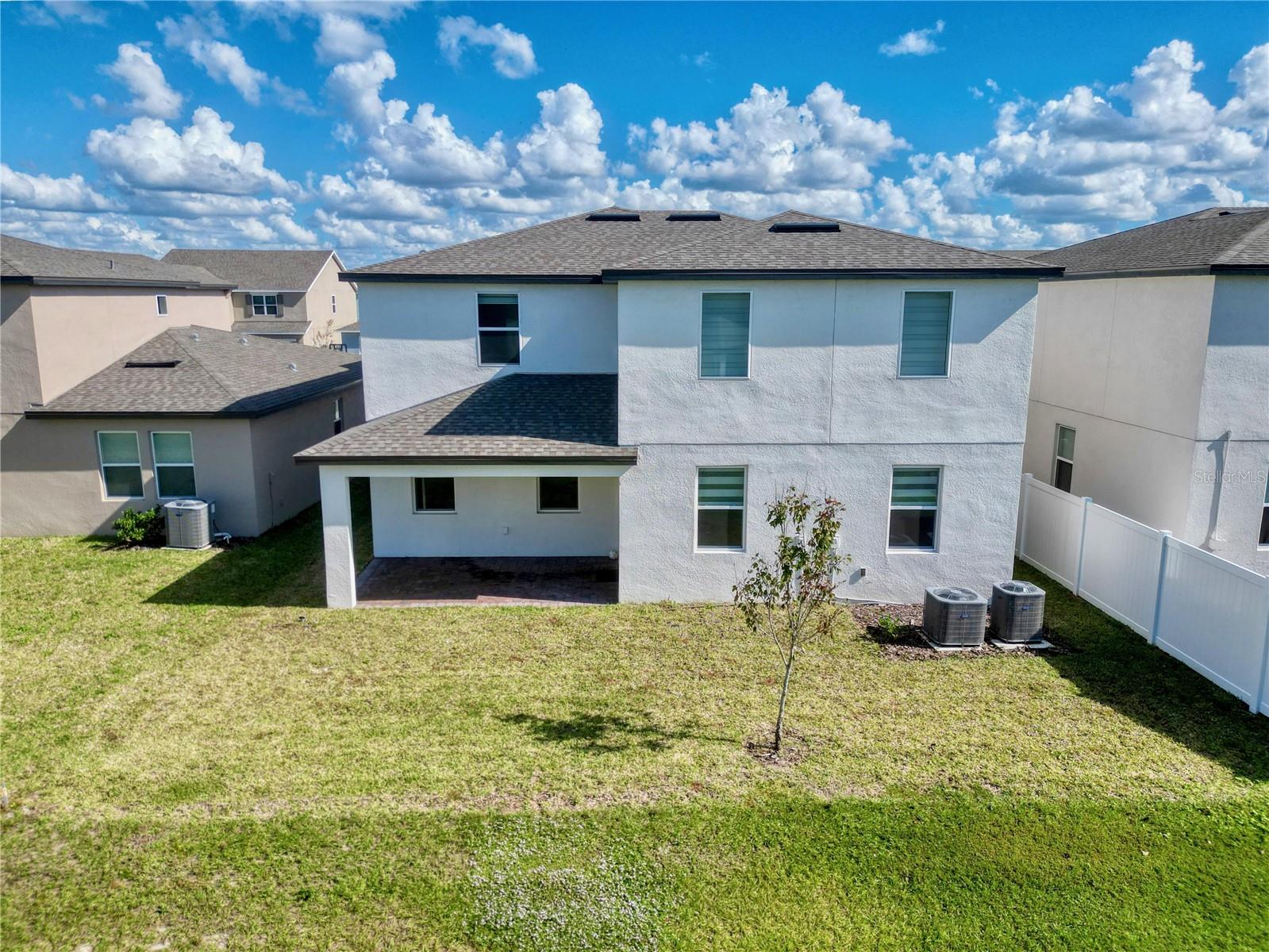 1210 Lone Palm Way Property Photo 19