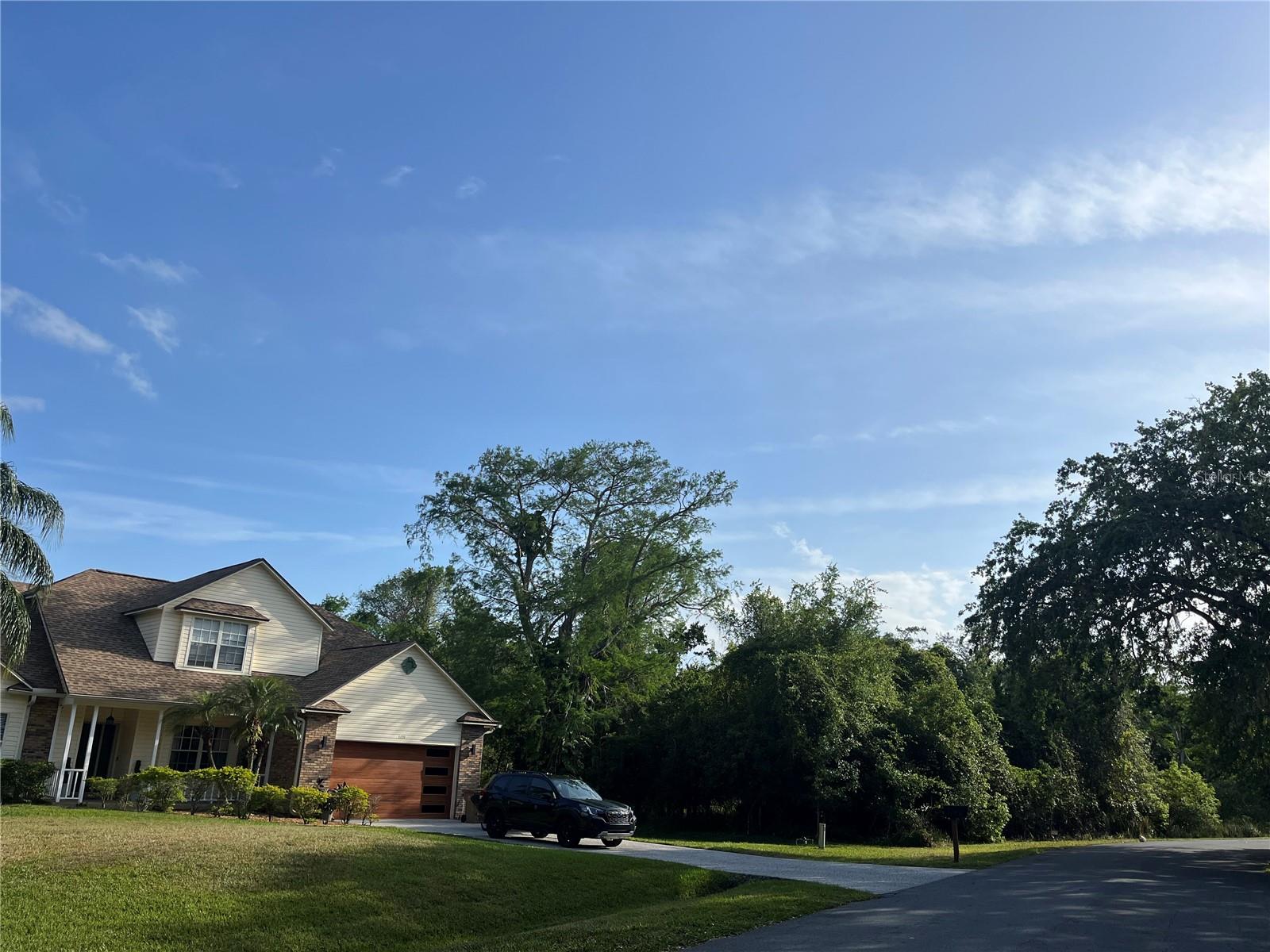 Harvest Ln Property Photo 8