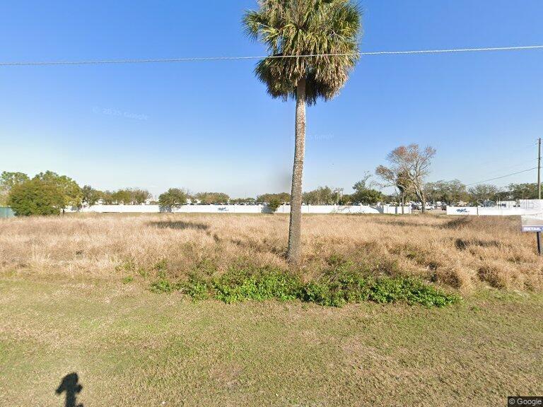 851 9th St Property Photo 1