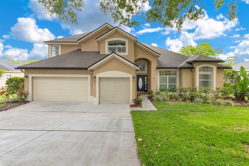 1837 Sweetwater West Cir Property Photo 1