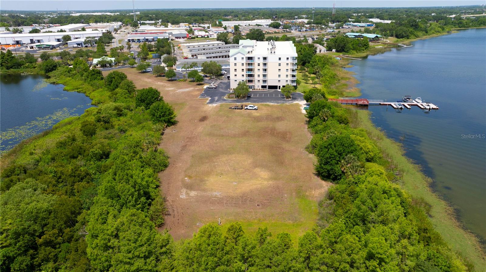 4171 N Orange Blossom Trl Property Photo 7