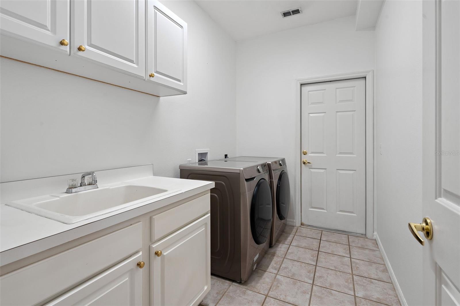 7698 Mount Carmel Dr Property Photo 30