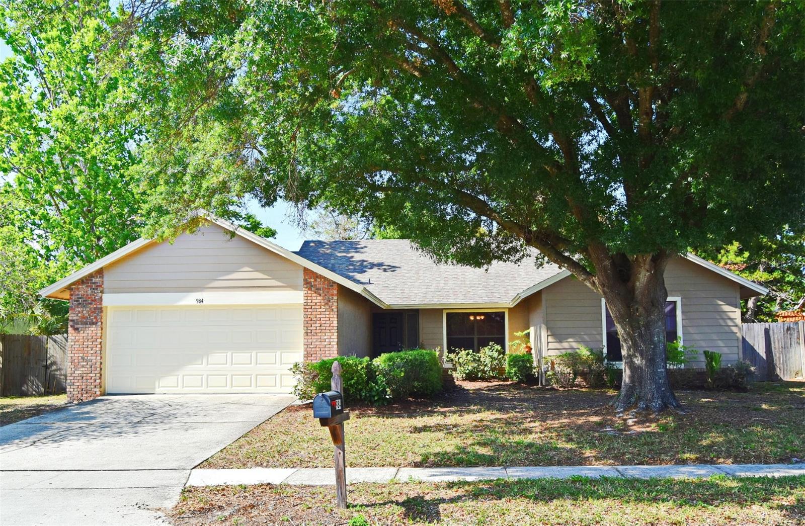 984 Dinero Dr Property Photo