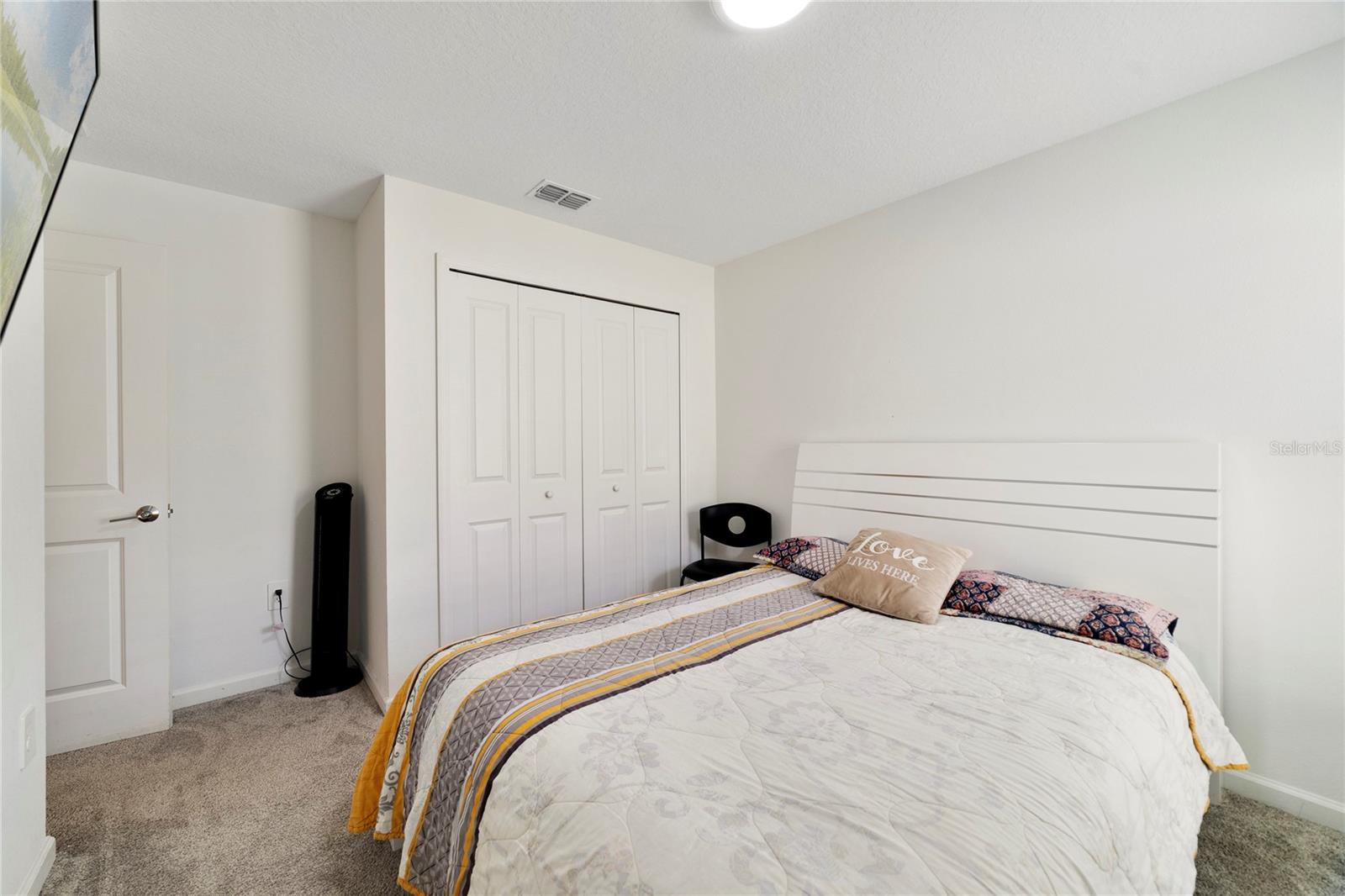 O6307379 Property Photo 19