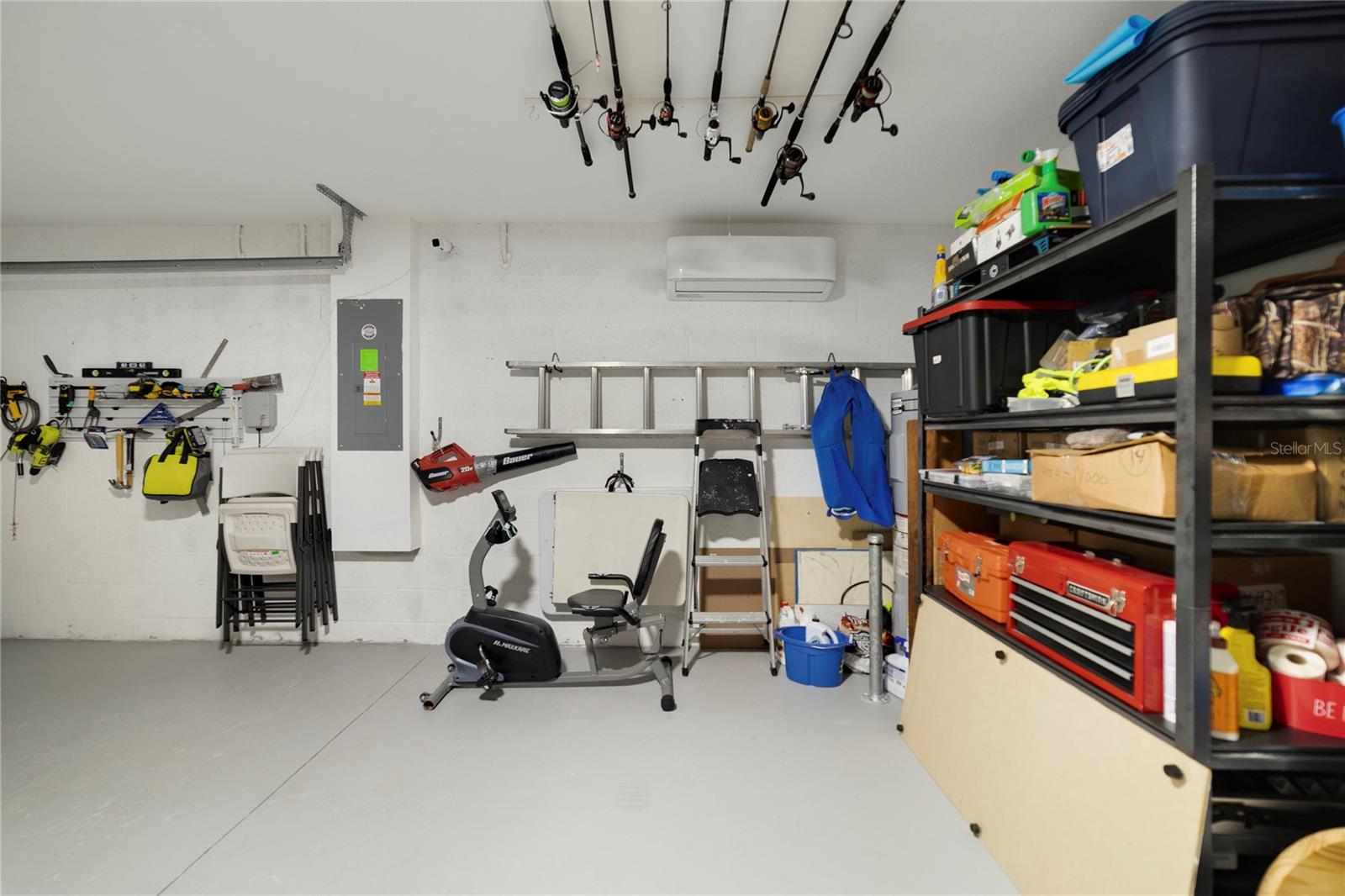 O6307379 Property Photo 25