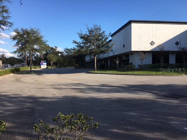 6859 Edgewater Commerce Pkwy Property Photo 3