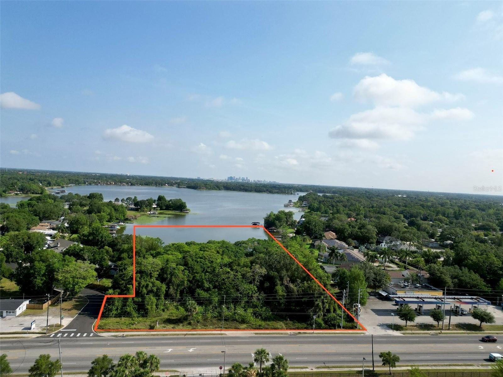 643 W Oak Ridge Rd Property Photo 1