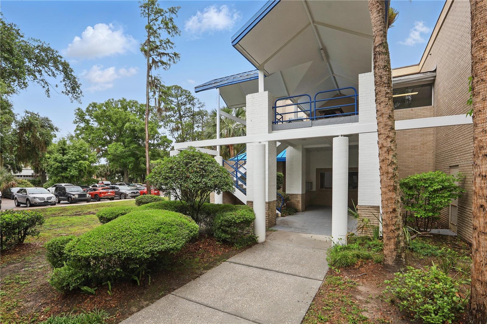 O6307495 Property Photo 2