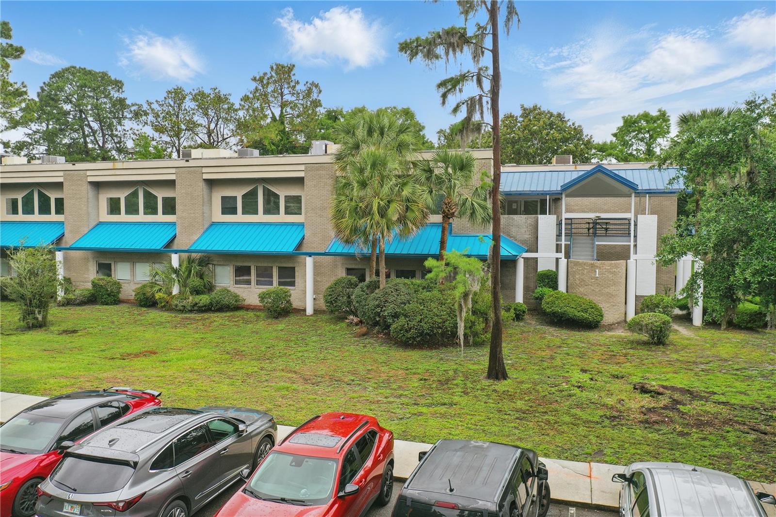 O6307495 Property Photo 6