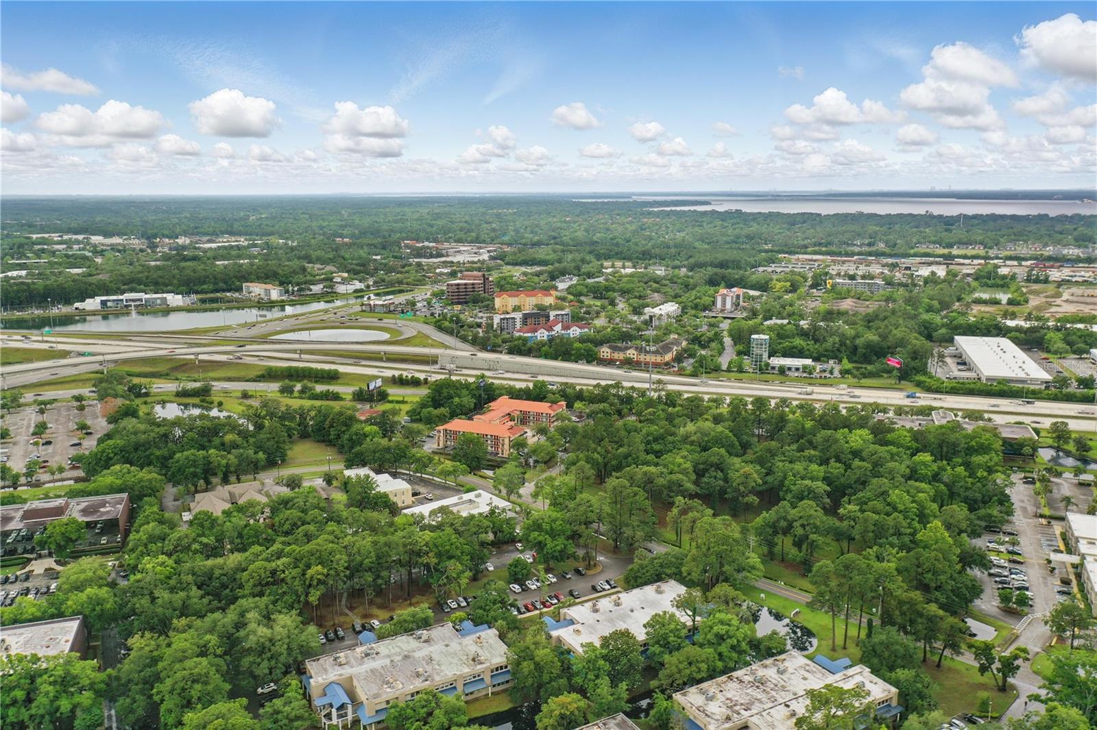 O6307495 Property Photo 11