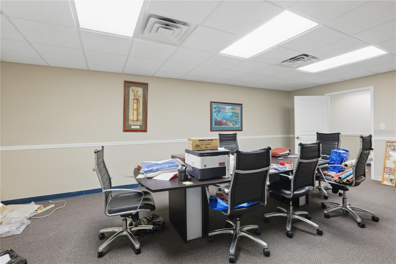 O6307495 Property Photo 46