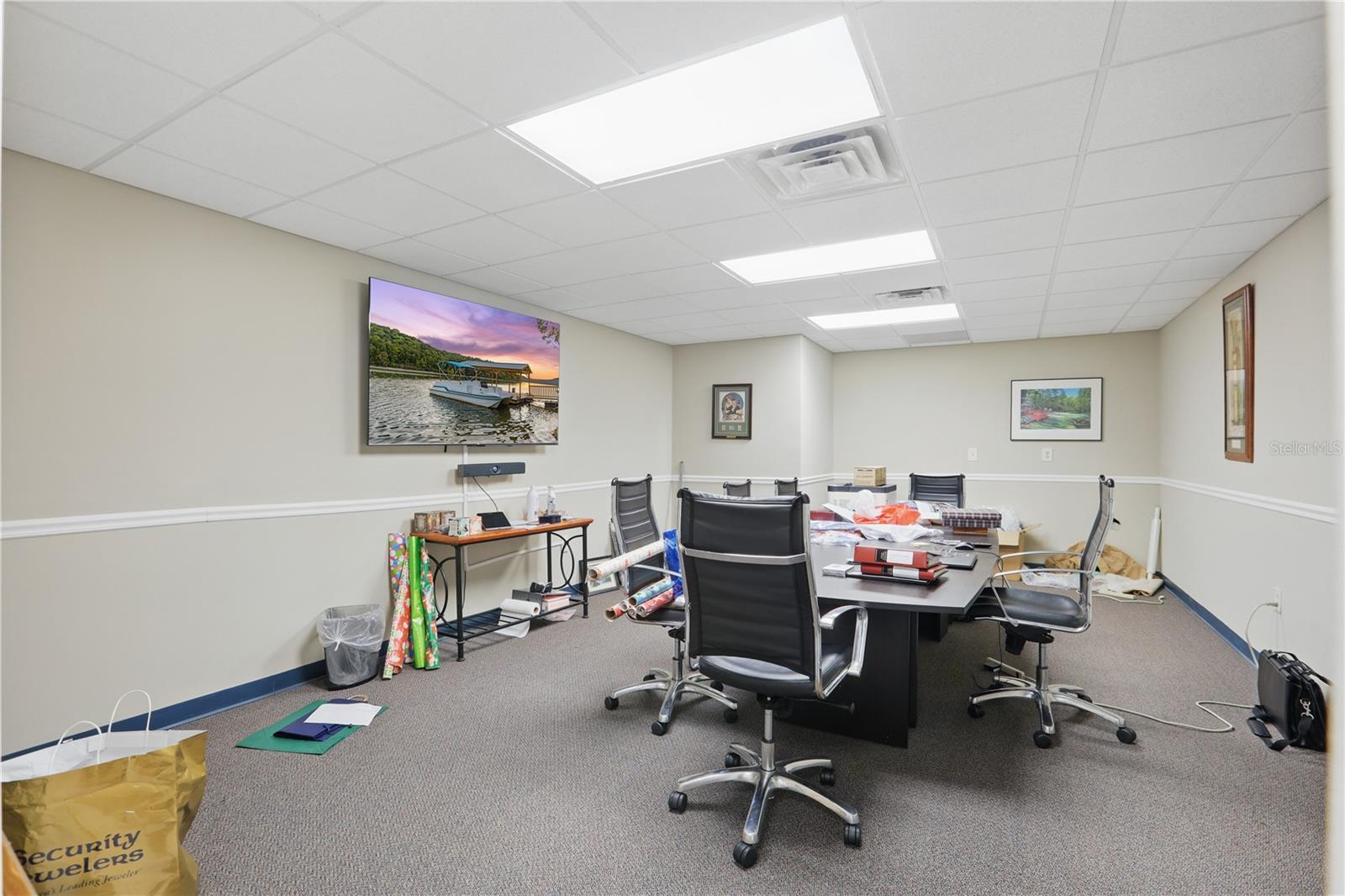 O6307495 Property Photo 48
