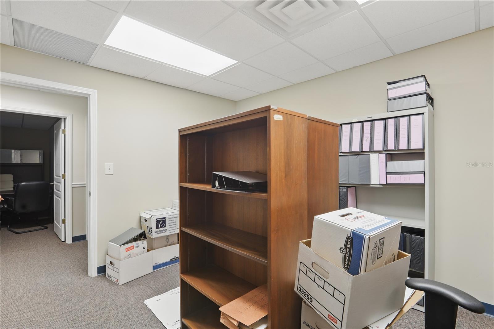 O6307495 Property Photo 49