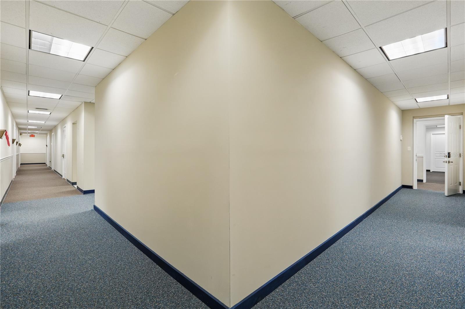 O6307495 Property Photo 57