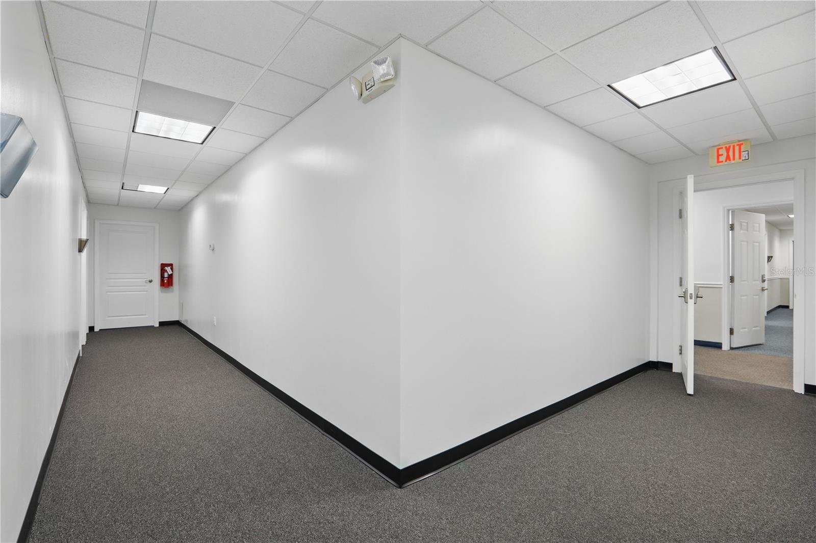 O6307495 Property Photo 60