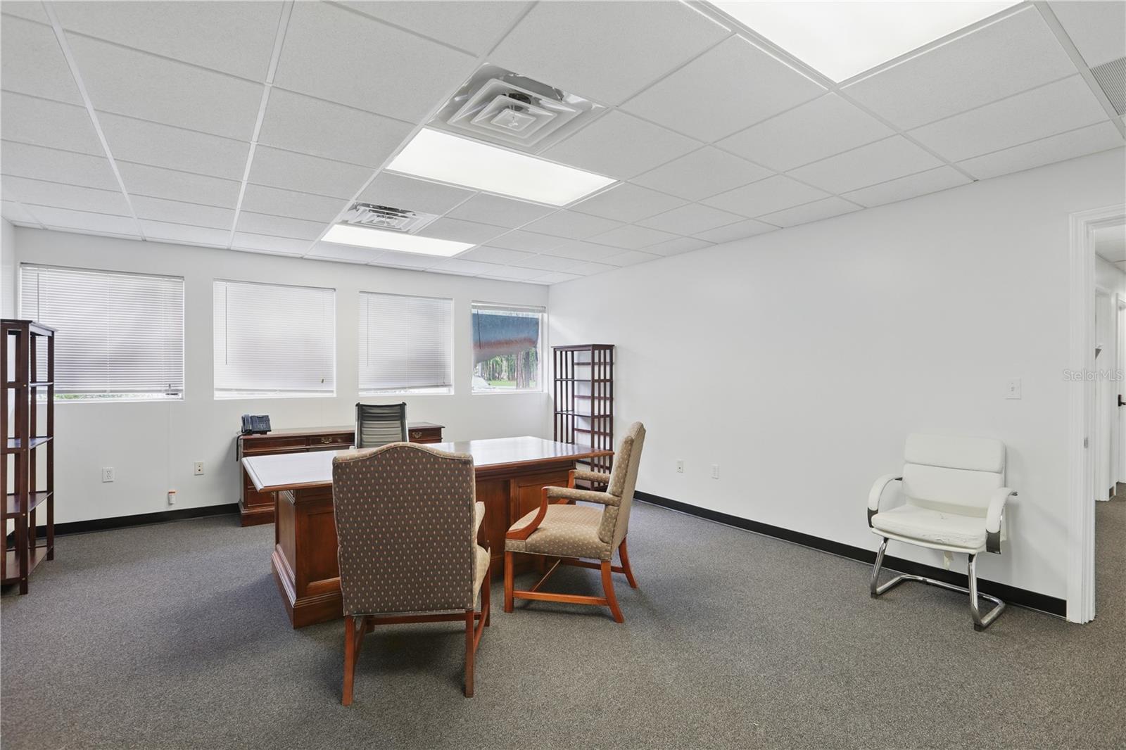 O6307495 Property Photo 62
