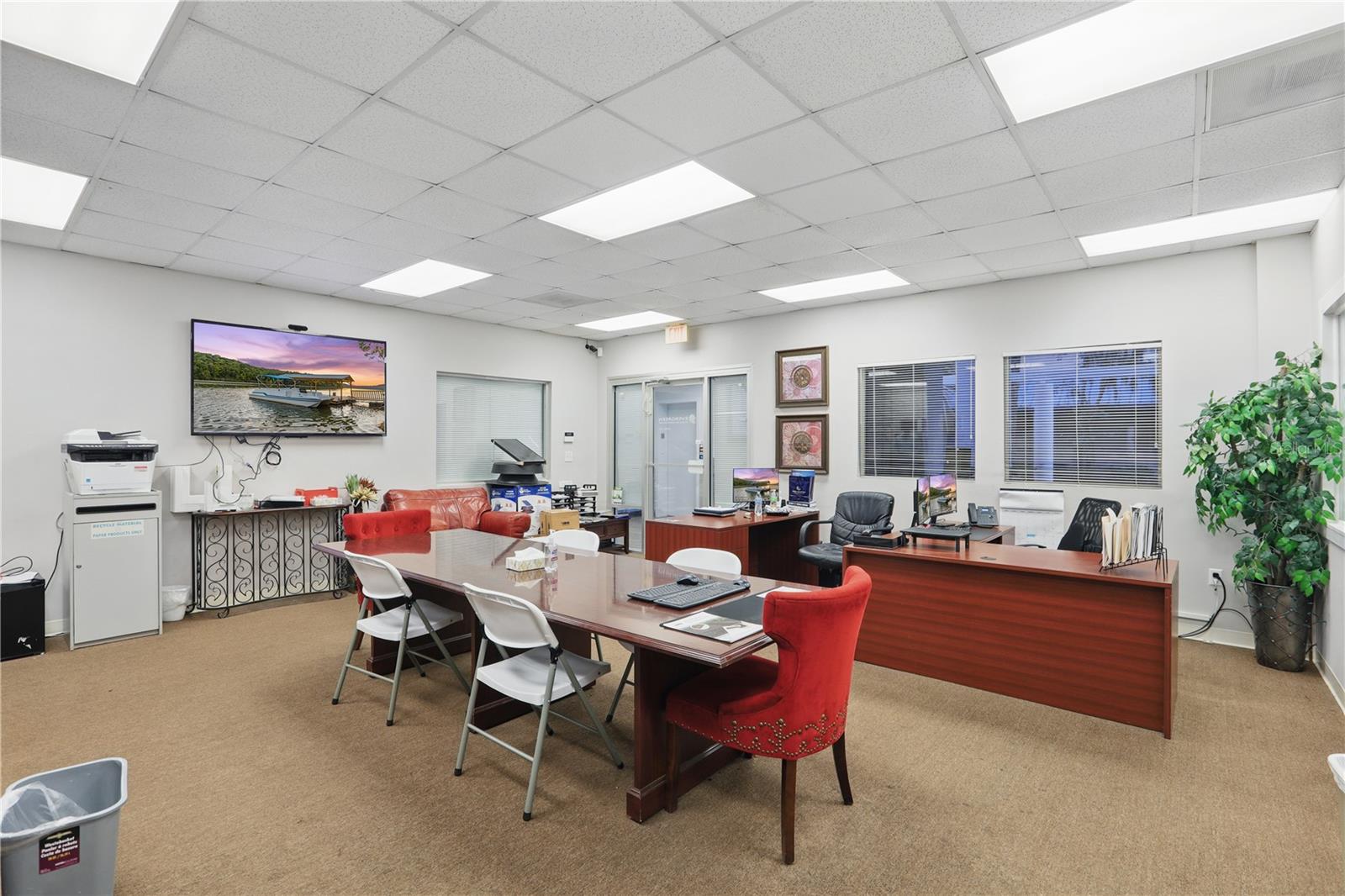 O6307495 Property Photo 76