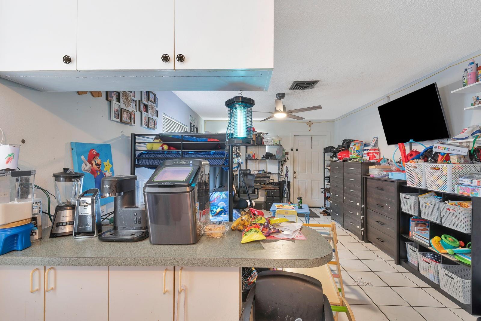 6524/6526 12th St W Property Photo 27