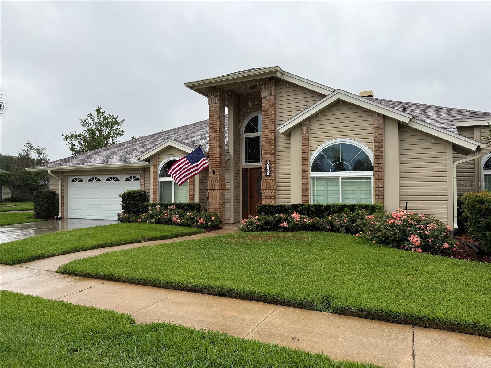 872 Silverwood Dr Property Photo