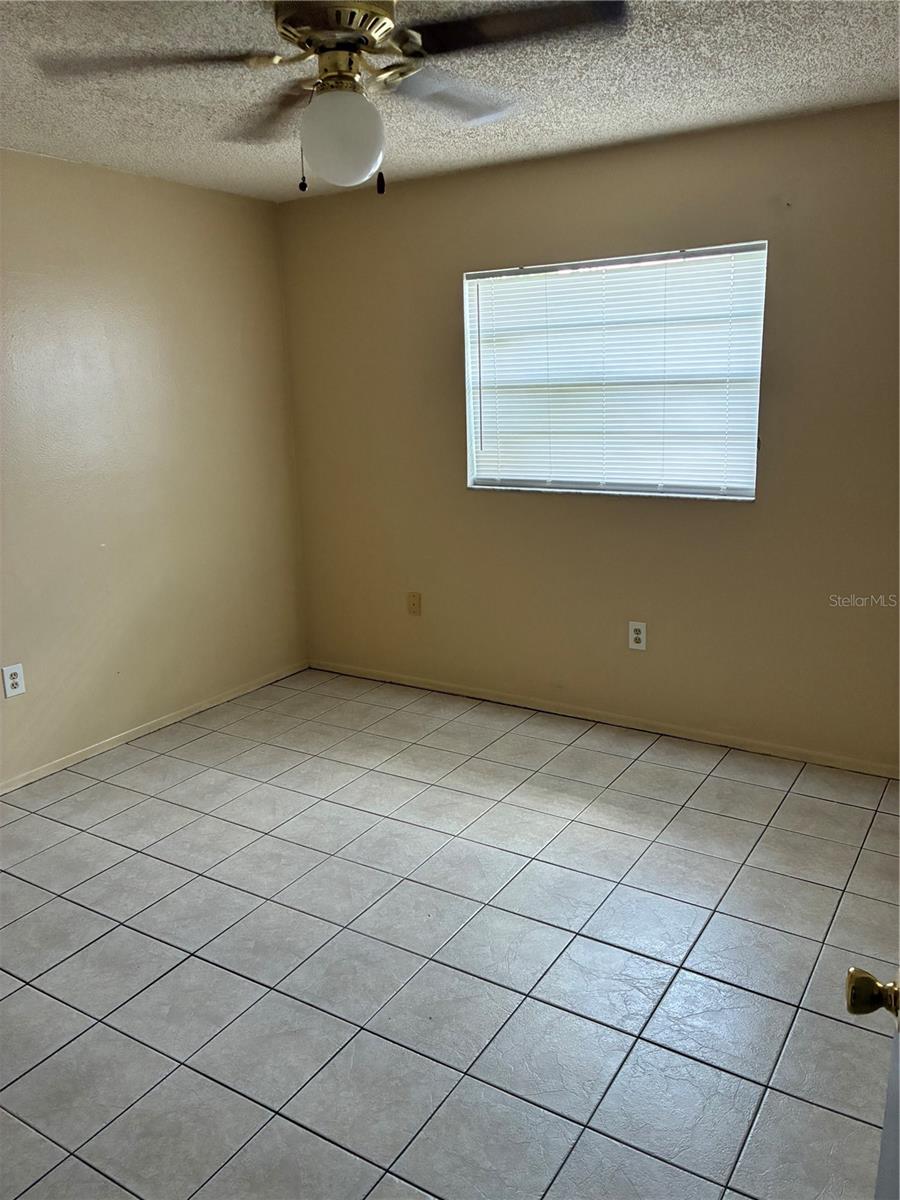 6520/6522 12th St W Property Photo 27