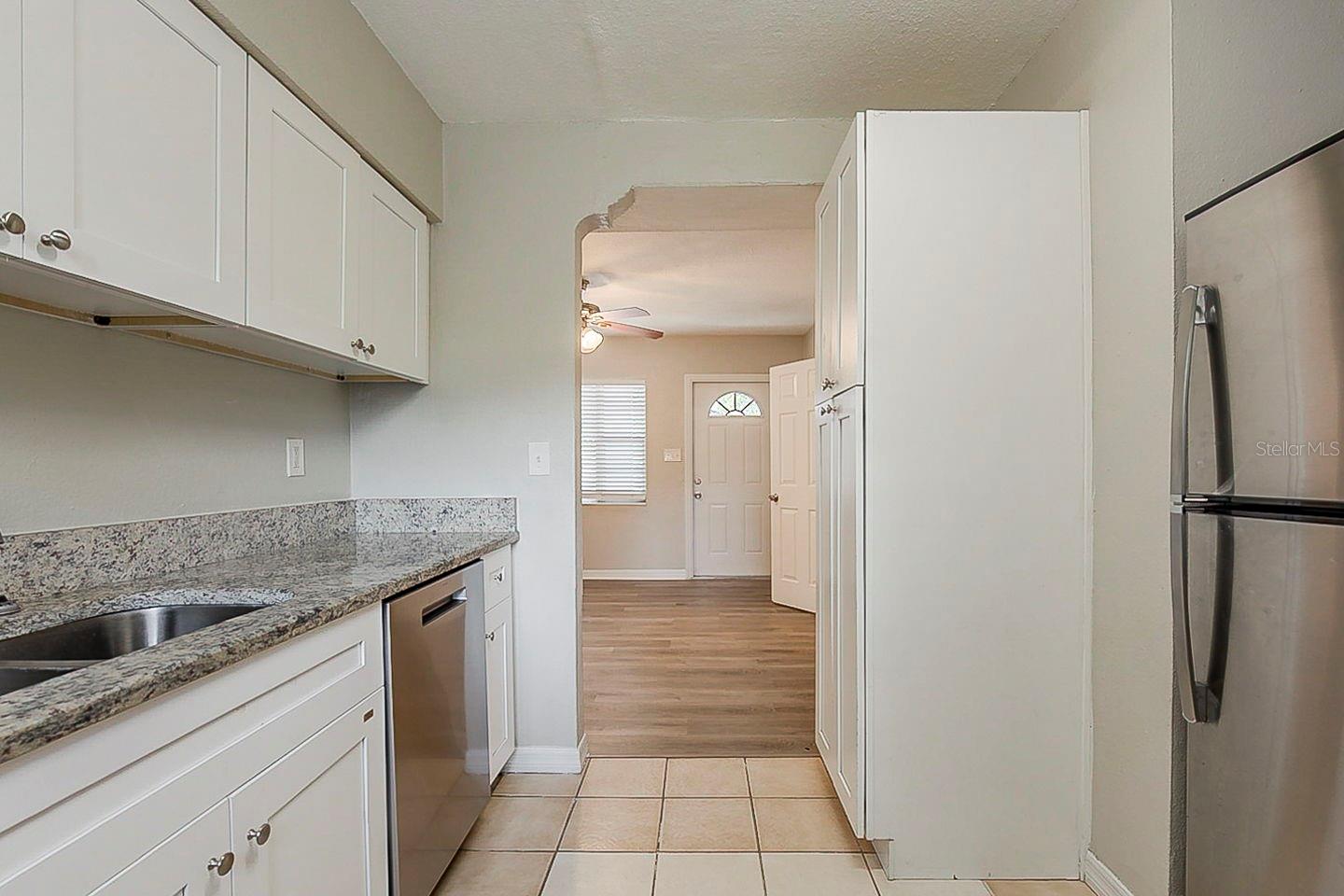 4226 E Emma St Property Photo 4