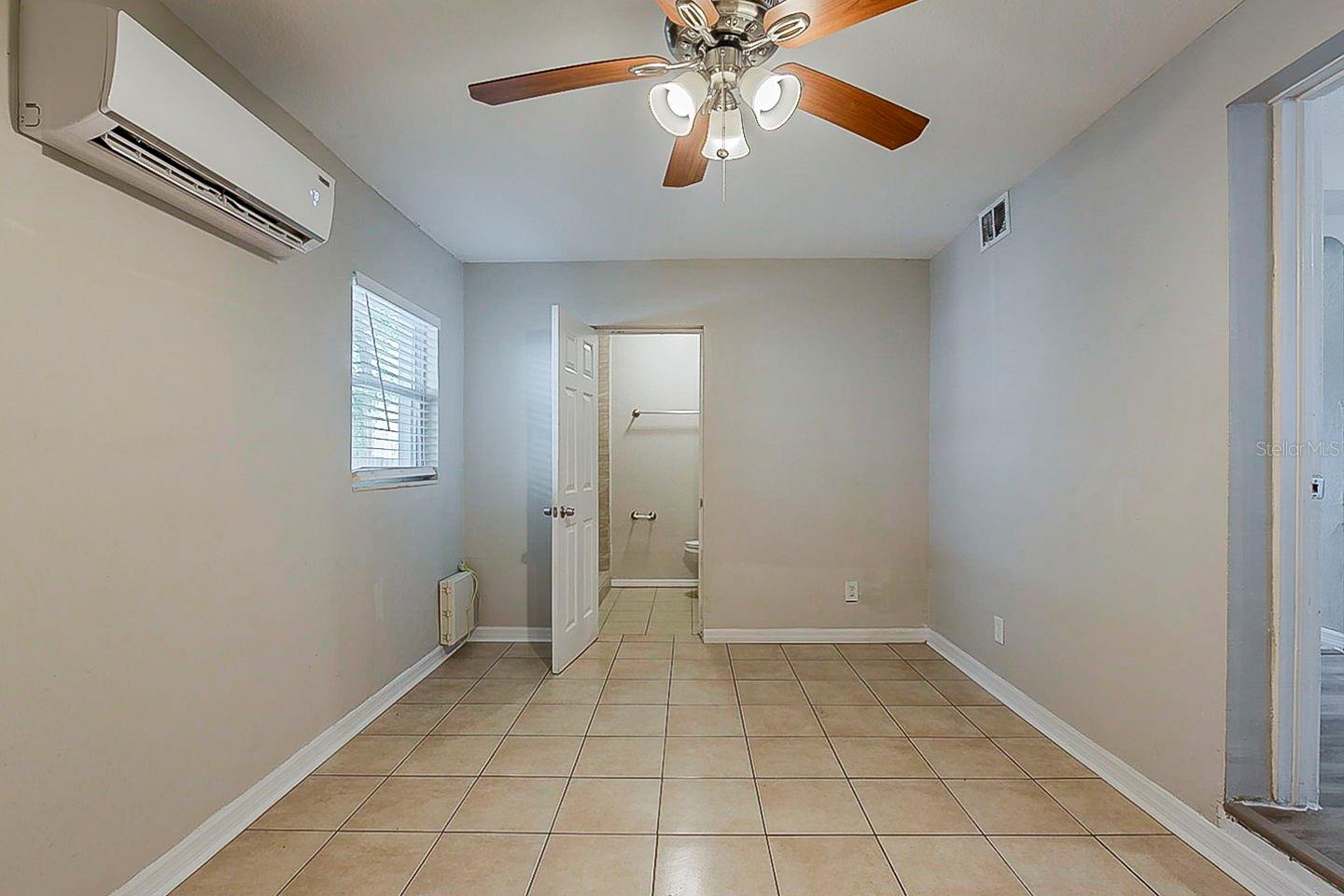 4226 E Emma St Property Photo 9