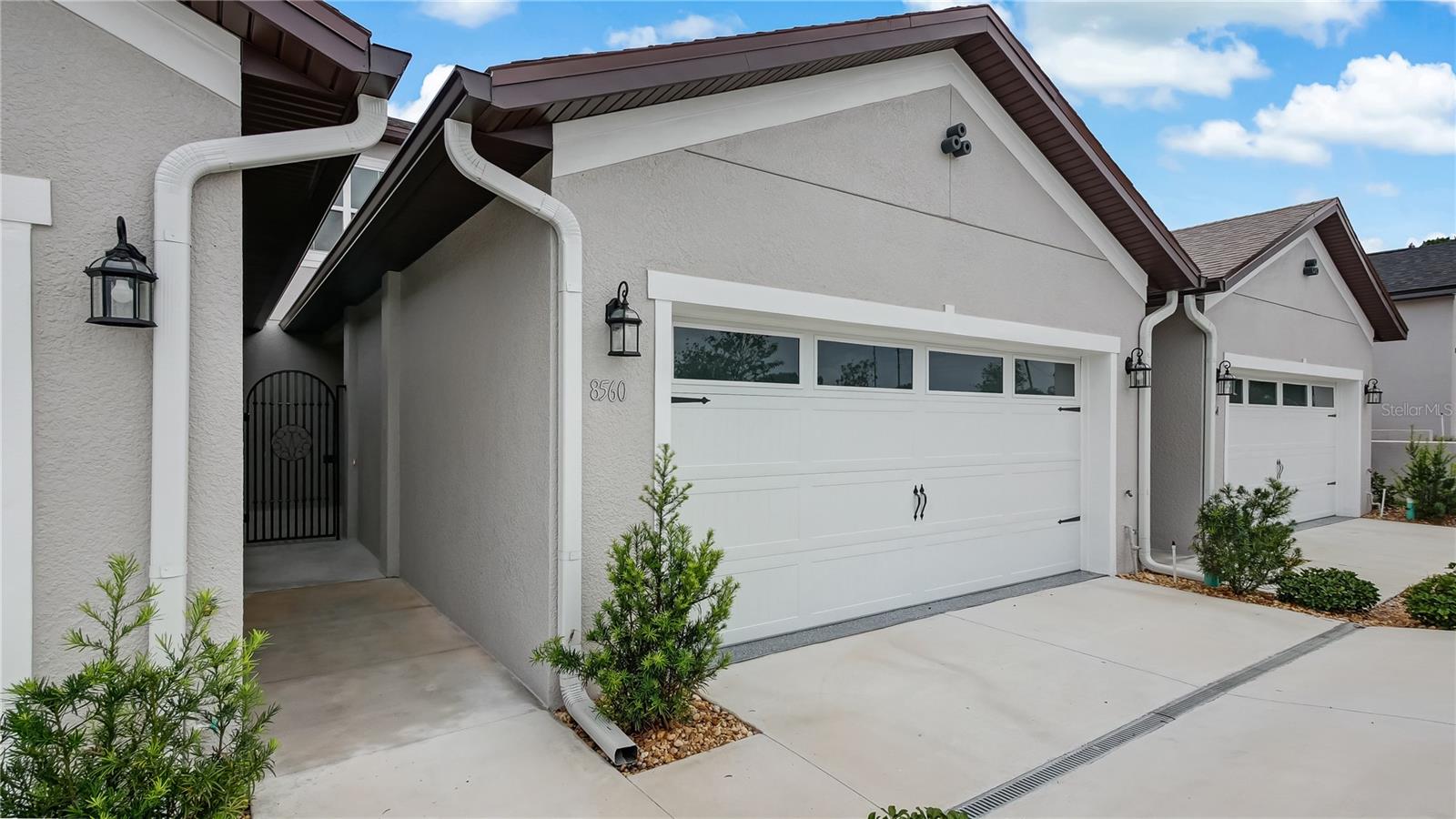 8560 MAGNIFICENT LN Property Photo 1