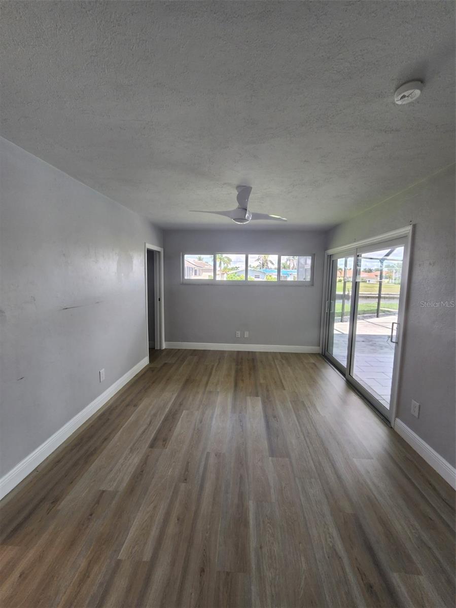 5325 Cocoa Ct Property Photo 9