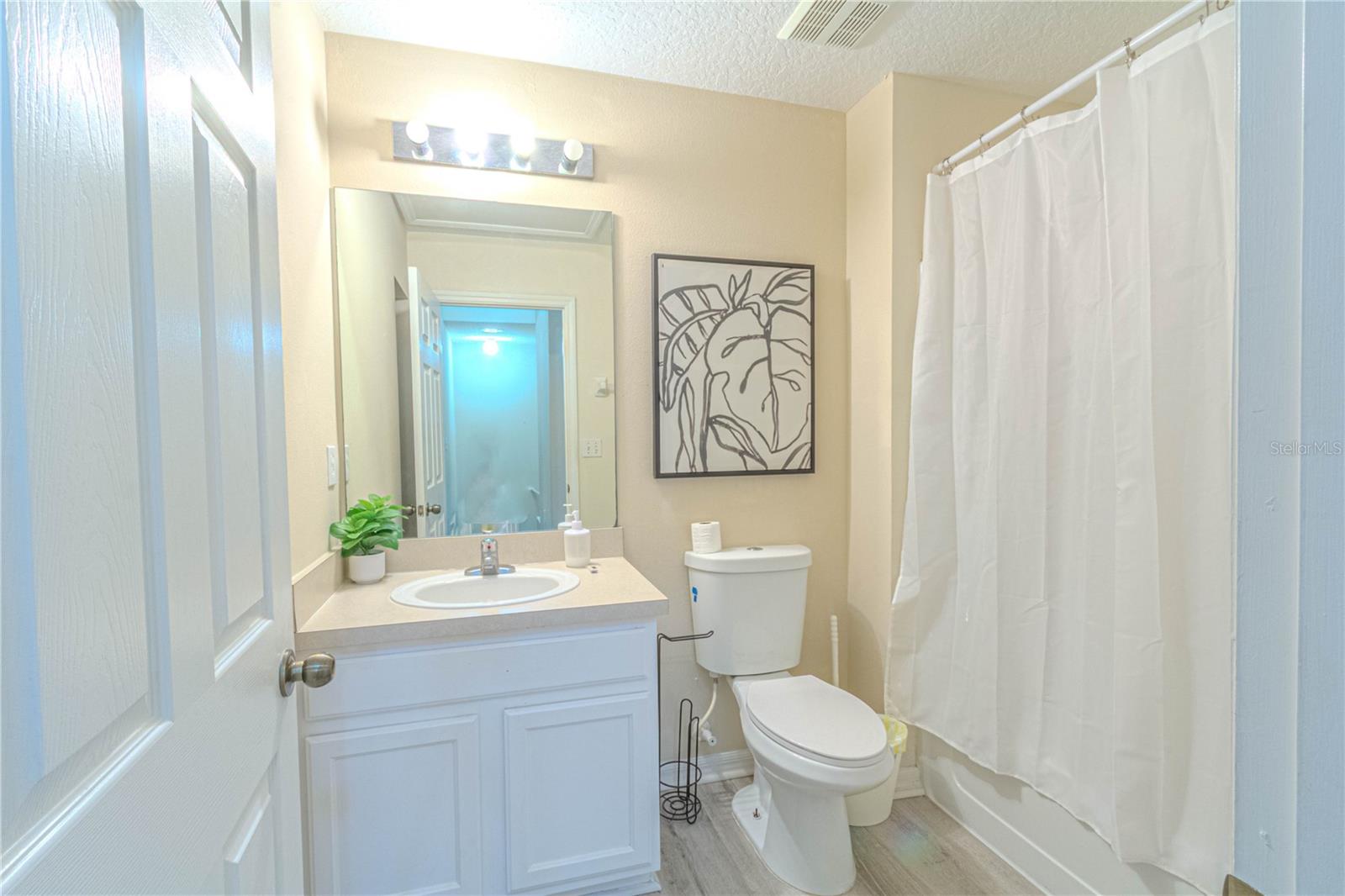 8502 Crystal Cove Loop Property Photo 16