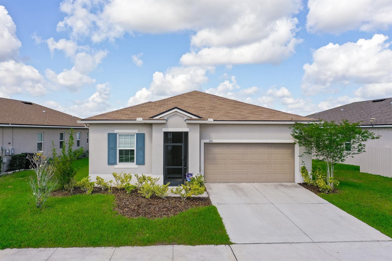 200 Summershore Dr Property Photo