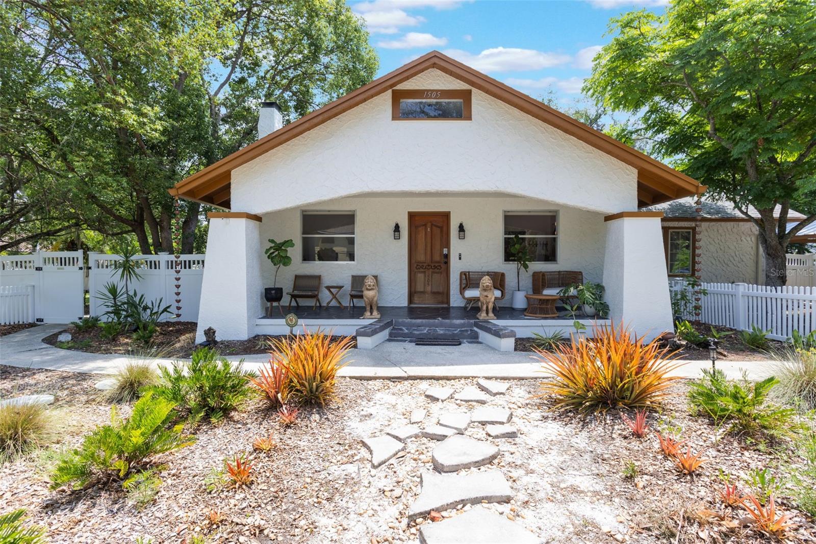 1505 MAGNOLIA AVE