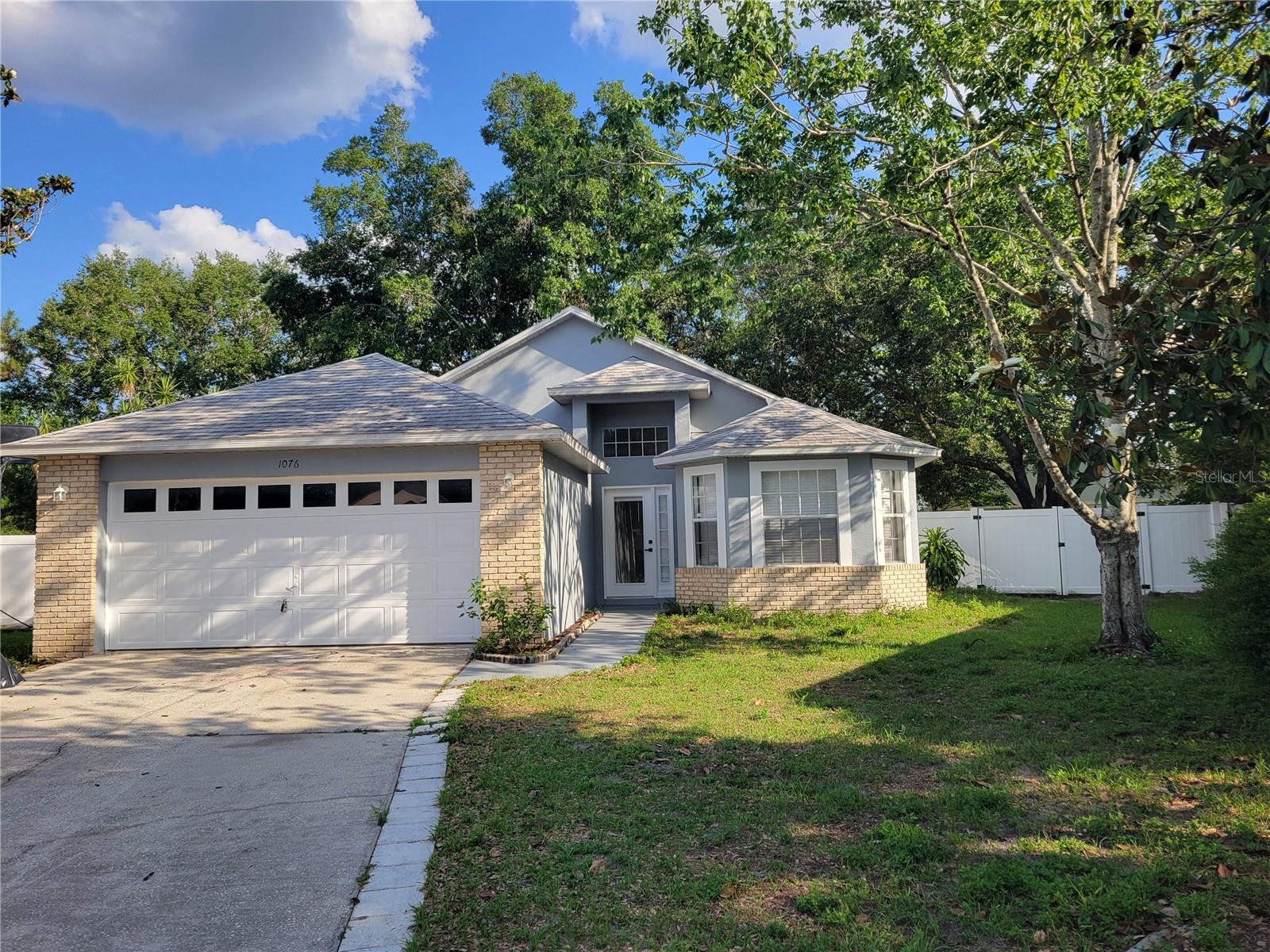 1076 Country Cove Ct Property Photo