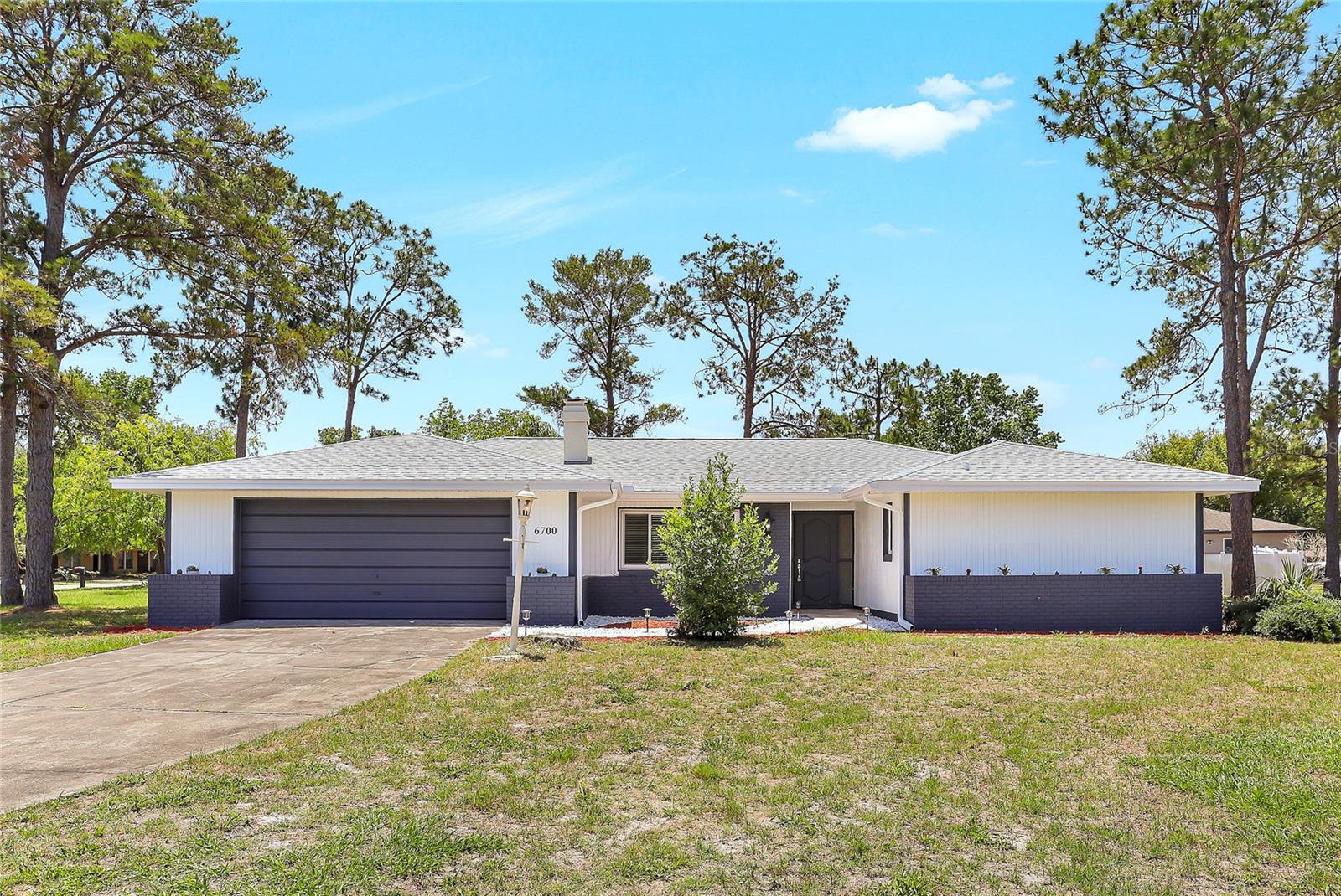 6700 Tamarind Cir Property Photo 1