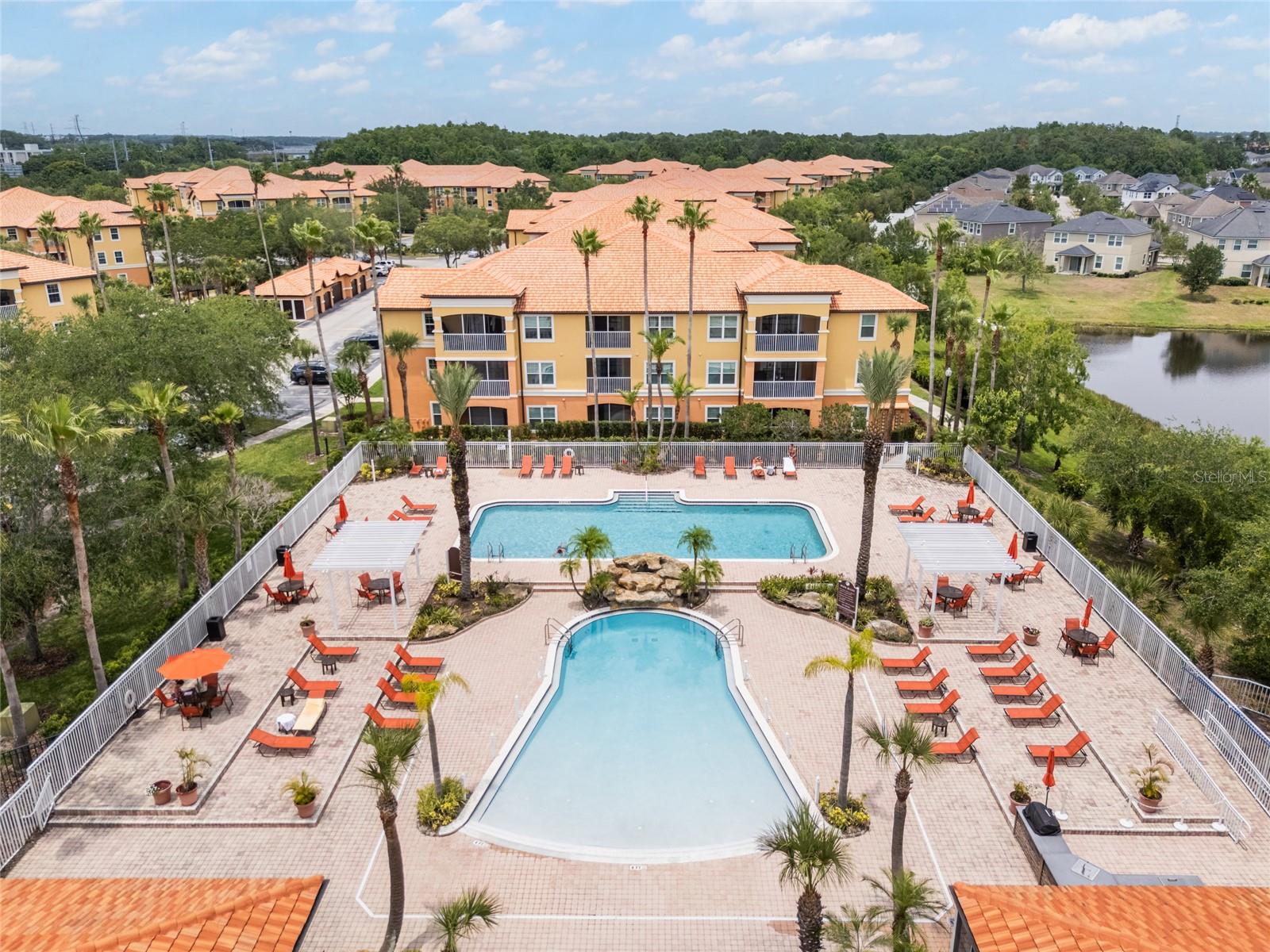 5447 Vineland Rd #1308 Property Photo 27