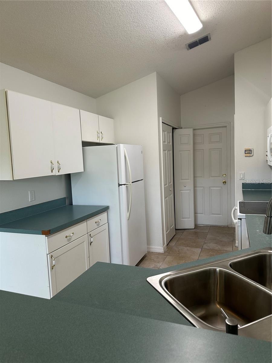 4607 Westgrove Way Property Photo 5