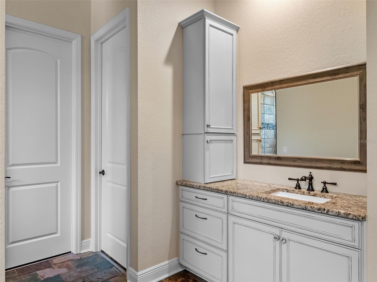 20199 Sweetwood Ln Property Photo 27